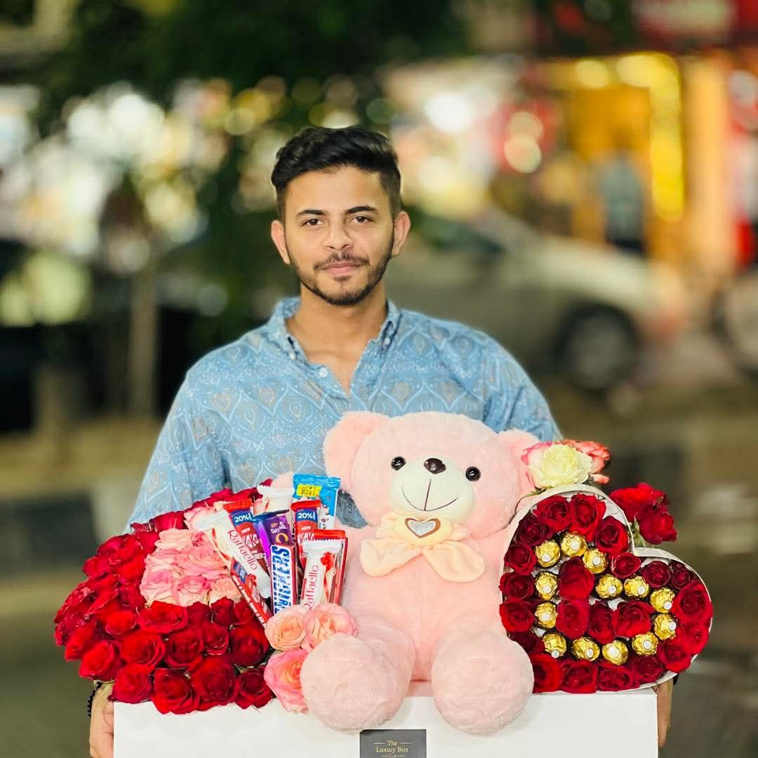 photo_6316810871740501990_y Heart Combo Box with Teddy - Image 1